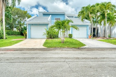 Beach Townhome/Townhouse For Sale in Royal Palm Beach, Florida