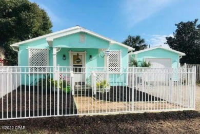 Beach Home For Sale in Panama  City  Beach, Florida