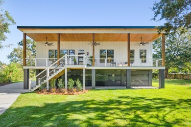 Beach Home For Sale in Charleston, South Carolina