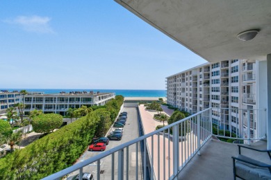 Beach Condo For Sale in Palm Beach, Florida