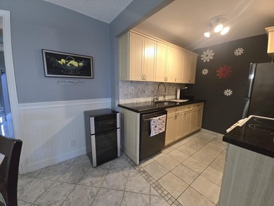 Beach Condo For Sale in Deerfield Beach, Florida