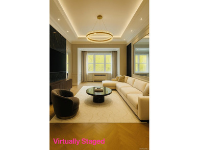 Beach Home For Sale in Flushing, New York