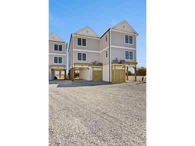 Beach Townhome/Townhouse For Sale in Surf City, North Carolina