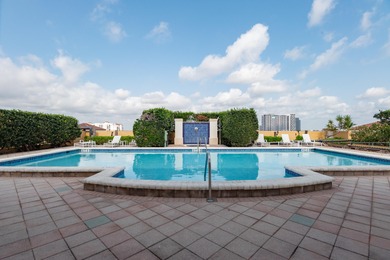 Beach Condo For Sale in West Palm Beach, Florida