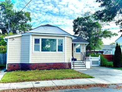 Beach Home Sale Pending in Keansburg, New Jersey