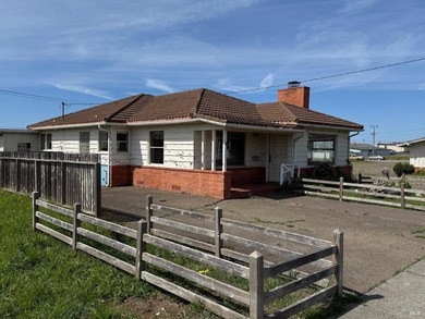 Beach Home For Sale in Fort Bragg, California