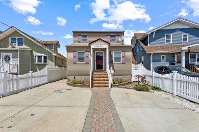 Beach Home For Sale in Lawrence, New York
