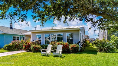 Beach Home For Sale in Atlantic Beach, North Carolina