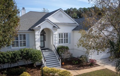 Beach Home For Sale in Mount Pleasant, South Carolina