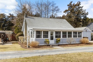 Beach Home For Sale in Jamesport, New York