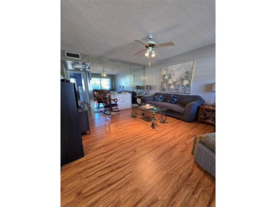 Beach Condo For Sale in Deerfield Beach, Florida