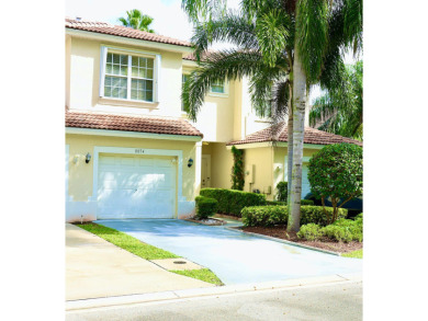 Beach Townhome/Townhouse For Sale in Boynton Beach, Florida