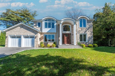 Beach Home Sale Pending in Great Neck, New York