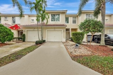 Beach Townhome/Townhouse For Sale in Boynton Beach, Florida