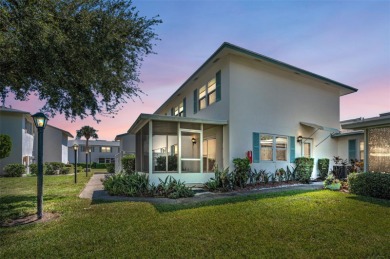 Beach Townhome/Townhouse Sale Pending in St. Petersburg, Florida