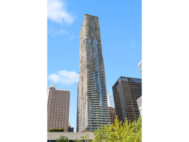 Beach Condo For Sale in Chicago, Illinois