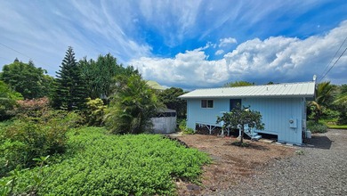 Beach Home For Sale in Naalehu, Hawaii