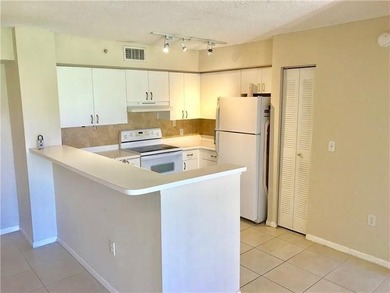Beach Condo For Sale in Lake Worth, Florida