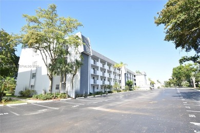 Beach Condo For Sale in Lauderhill, Florida