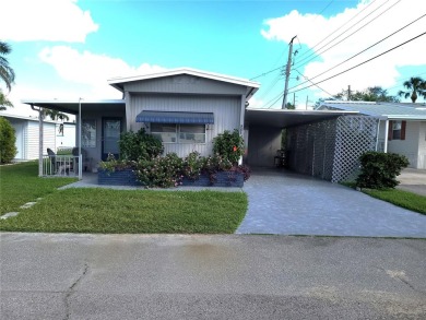 Beach Home For Sale in Bradenton, Florida