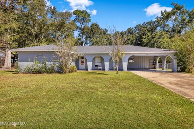 Beach Home Sale Pending in Ocean Springs, Mississippi