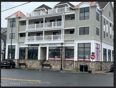 Beach Condo For Sale in Sea Bright, New Jersey