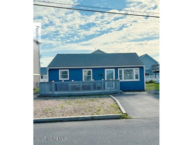 Beach Home For Sale in Toms River, New Jersey