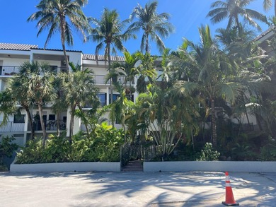 Beach Condo For Sale in North Miami Beach, Florida