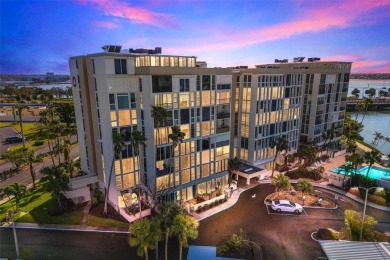 Beach Condo For Sale in South Pasadena, Florida