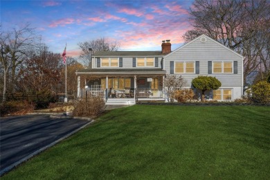 Beach Home Sale Pending in Brightwaters, New York