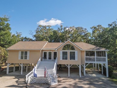 Beach Home For Sale in Edisto Island, South Carolina