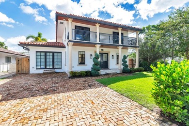 Beach Home For Sale in West Palm Beach, Florida