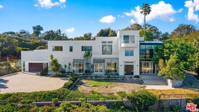 Beach Home For Sale in Malibu, California