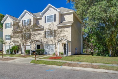 Beach Townhome/Townhouse Active Under Contract in Charleston, South Carolina