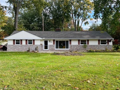 Beach Home For Sale in Timberlake, Ohio