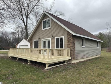 Beach Home Sale Pending in Standish, Michigan