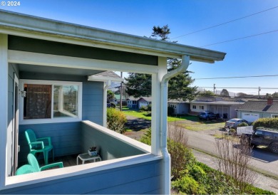 Beach Home For Sale in Brookings, Oregon