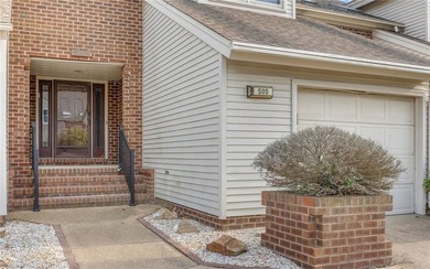 Beach Townhome/Townhouse For Sale in Virginia Beach, Virginia