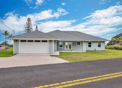 Beach Home For Sale in Naalehu, Hawaii