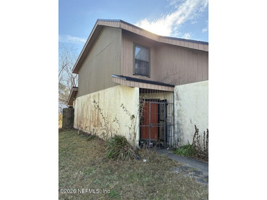 Beach Townhome/Townhouse Sale Pending in Jacksonville, Florida