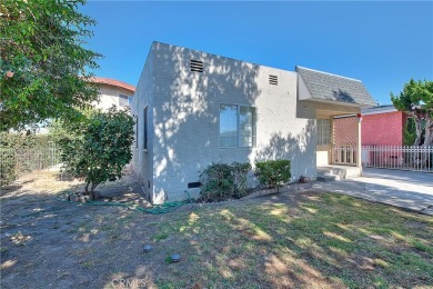 Beach Townhome/Townhouse For Sale in Long Beach, California