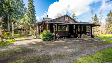 Beach Home For Sale in Fanny Bay, British Columbia