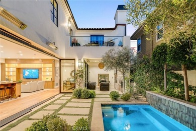 Beach Home Sale Pending in Newport Beach, California
