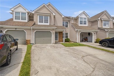 Beach Townhome/Townhouse For Sale in Virginia Beach, Virginia