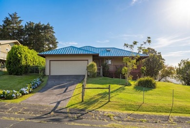 Beach Home For Sale in Kamuela, Hawaii