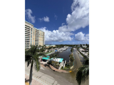 Beach Condo For Sale in Boynton Beach, Florida