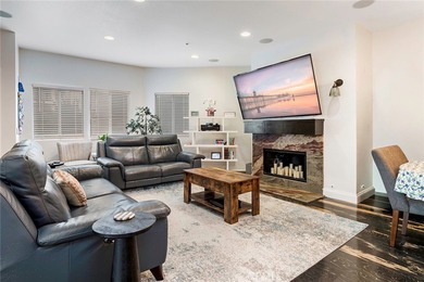 Beach Condo For Sale in Huntington Beach, California