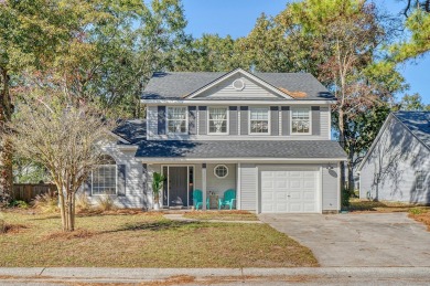 Beach Home For Sale in Mount Pleasant, South Carolina