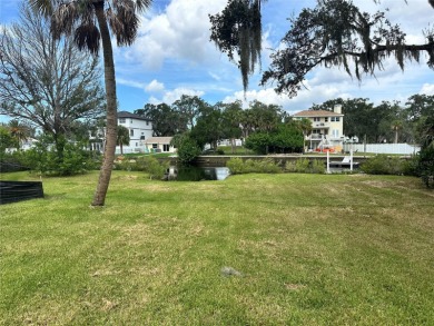 Beach Lot For Sale in New Port Richey, Florida