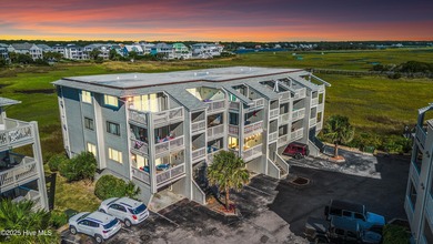 Beach Condo Sale Pending in Carolina Beach, North Carolina